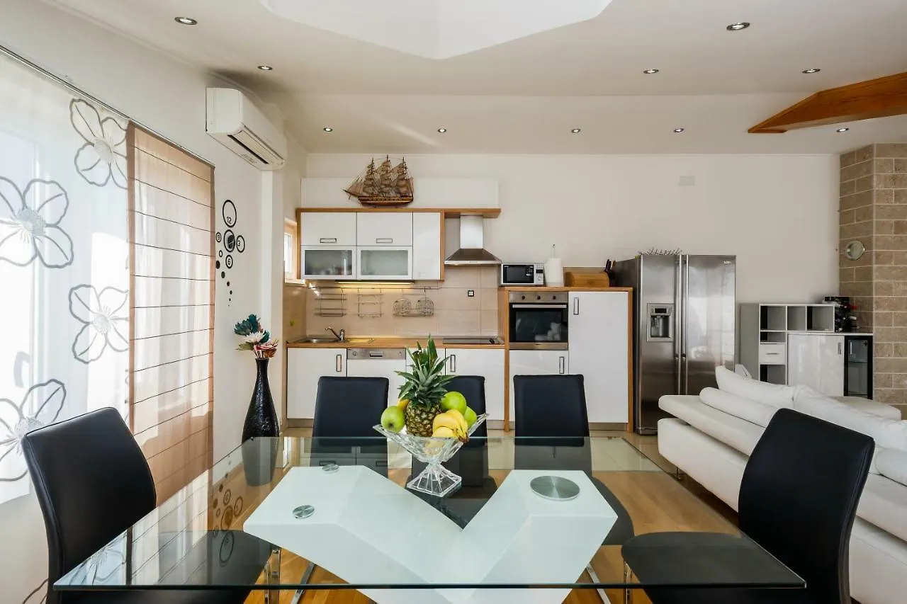 Apartments Selak Split