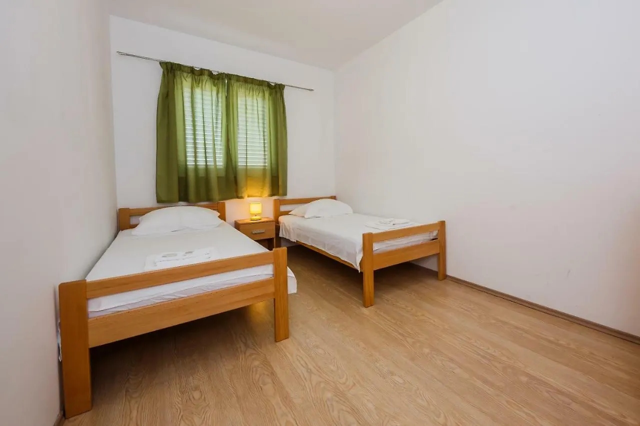 Apartments Selak Split 0*,