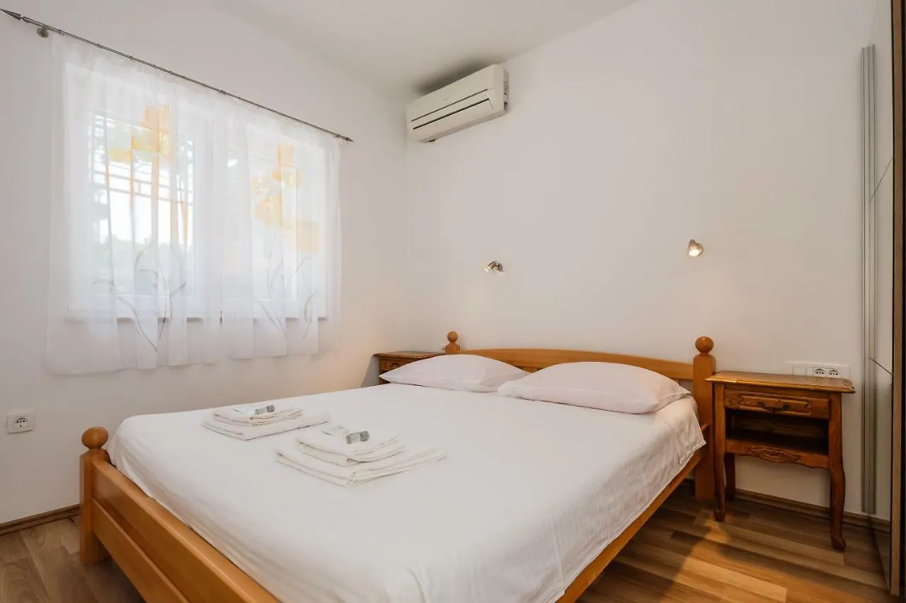 Apartments Selak Split