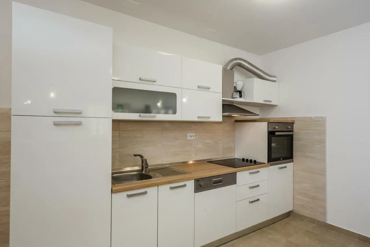 Apartments Selak Split 0*,